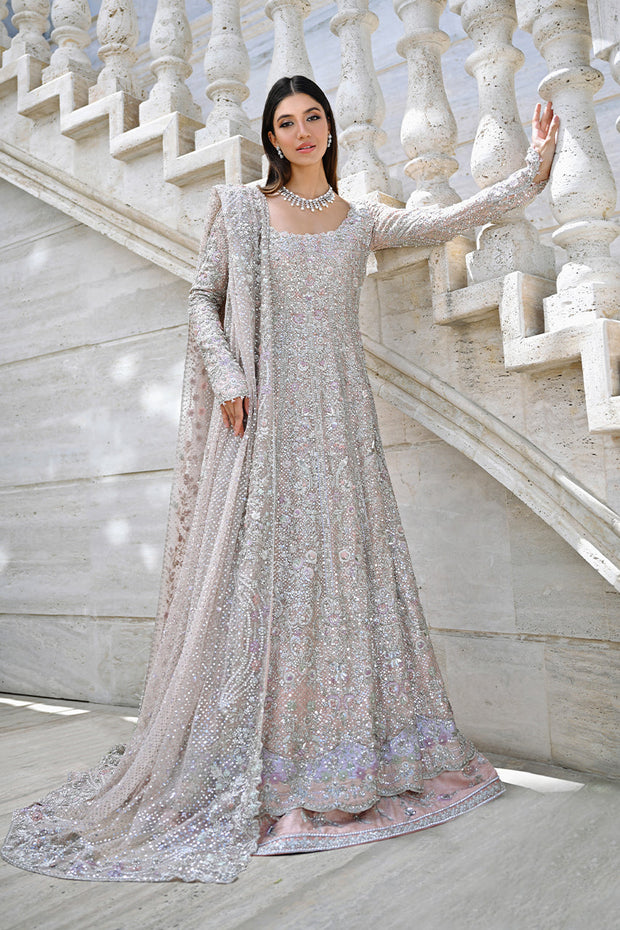 Pakistani Bridal Dress in Lehenga and Peshwas Style