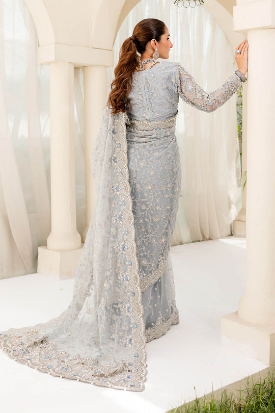 Pakistani Bridal Dress in Royal Saree Style