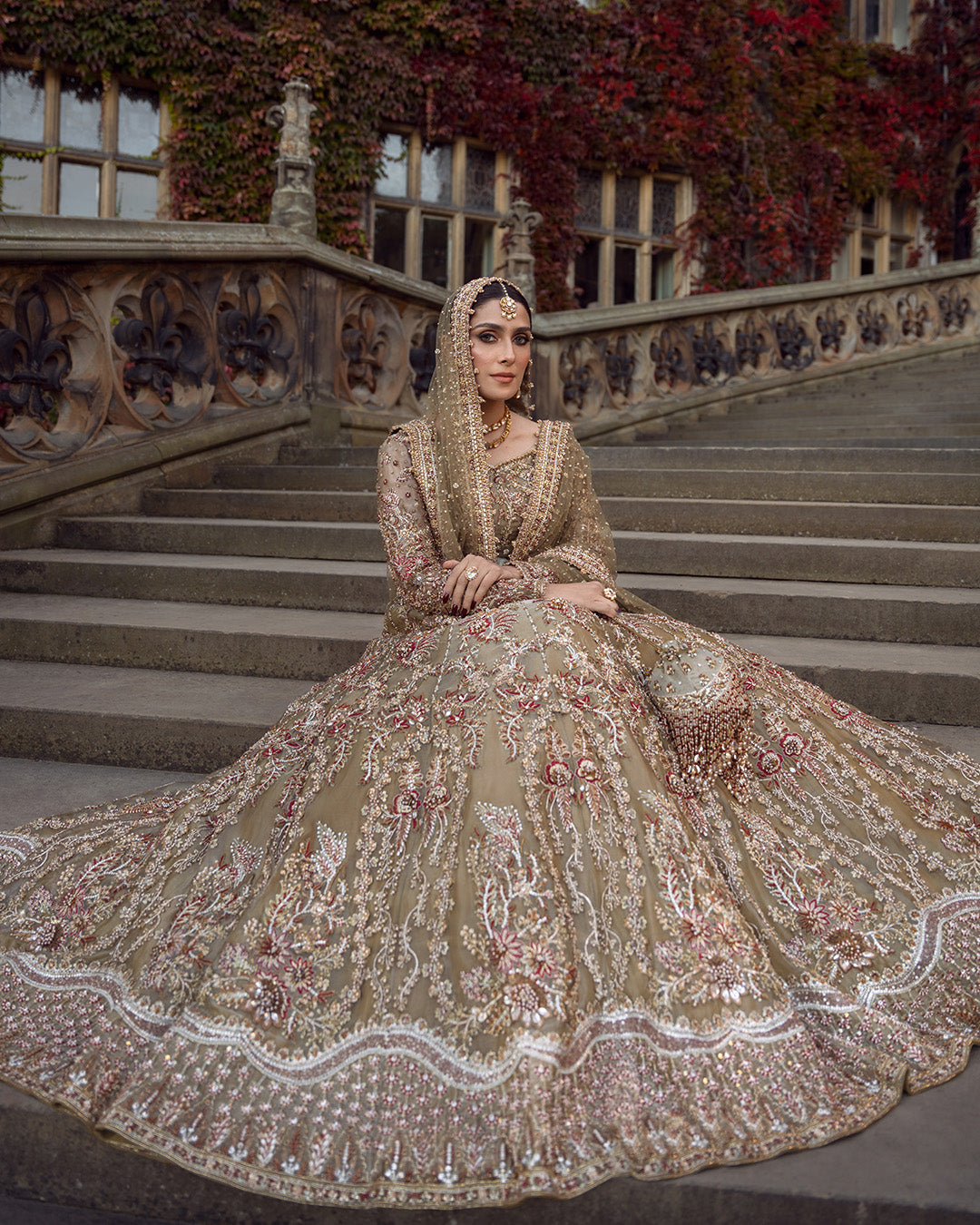 Elegant Pakistani Bridal Dress: Tissue Lehenga Choli