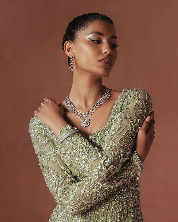 Pakistani Bridal Dress in Wedding Gown Dupatta Style Online