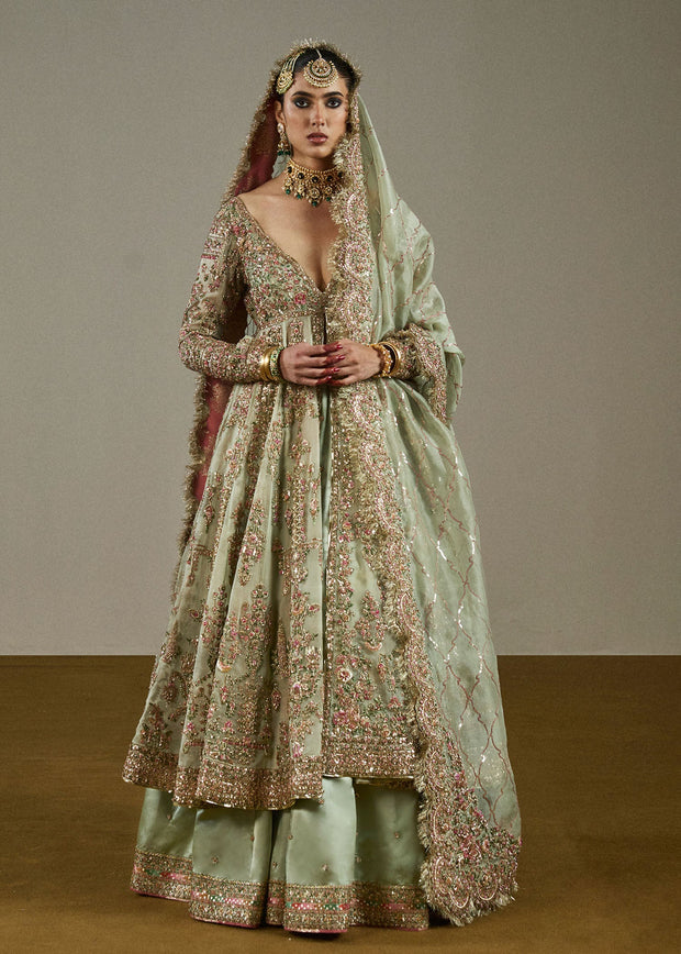 Pakistani Bridal Green Pishwas Lehenga Dupatta Dress
