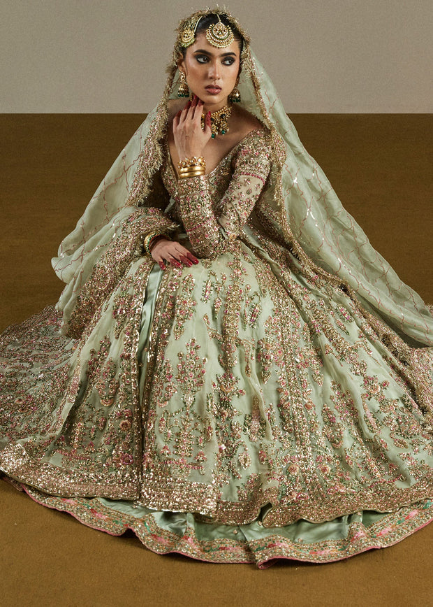 Pakistani Bridal Green Pishwas Lehenga Dupatta Dress