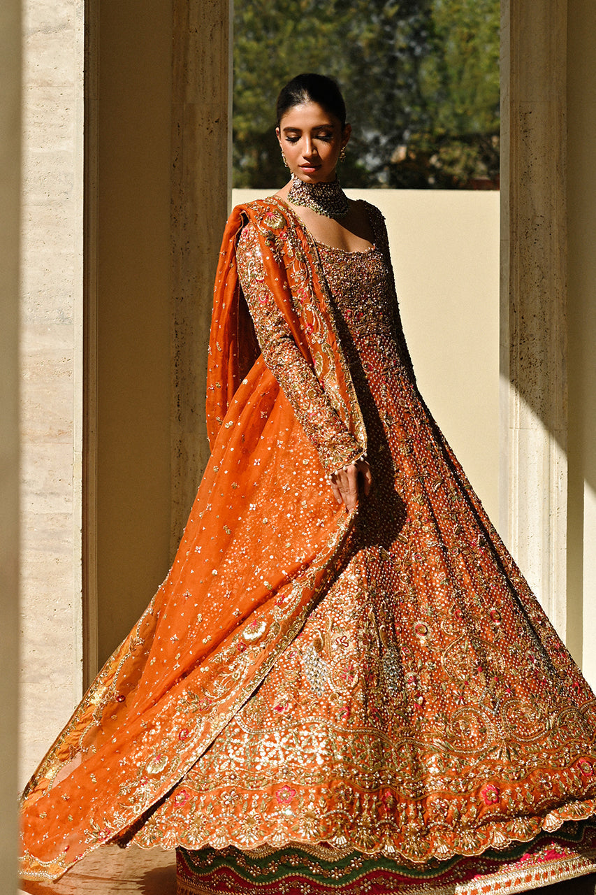 Elegant Pakistani Bridal Mehndi Dress in Lehenga Pishwas Style