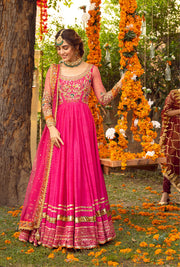 Pakistani Bridal Mehndi Dress in Pink Pishwas Style