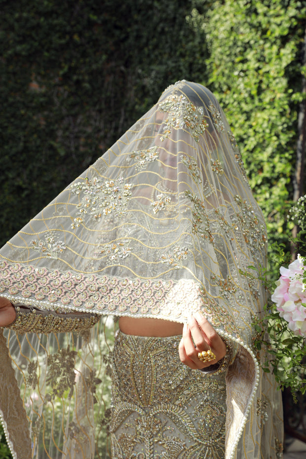 Pakistani Wedding Dress in Bridal Lehenga Choli Dupatta Style