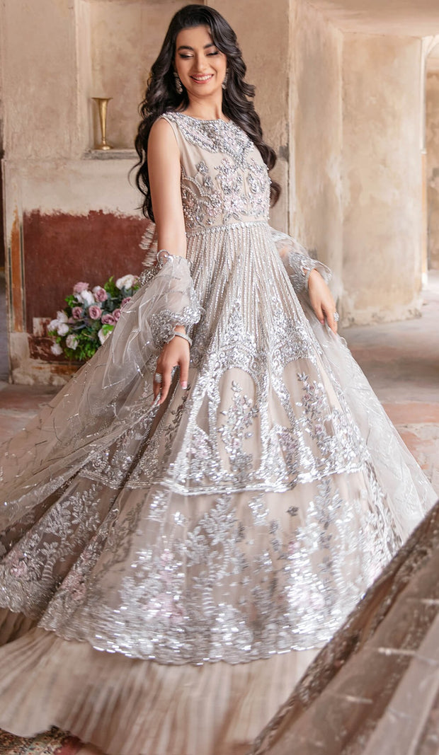 Pakistani Wedding Dress in Pishwas and Lehenga Style