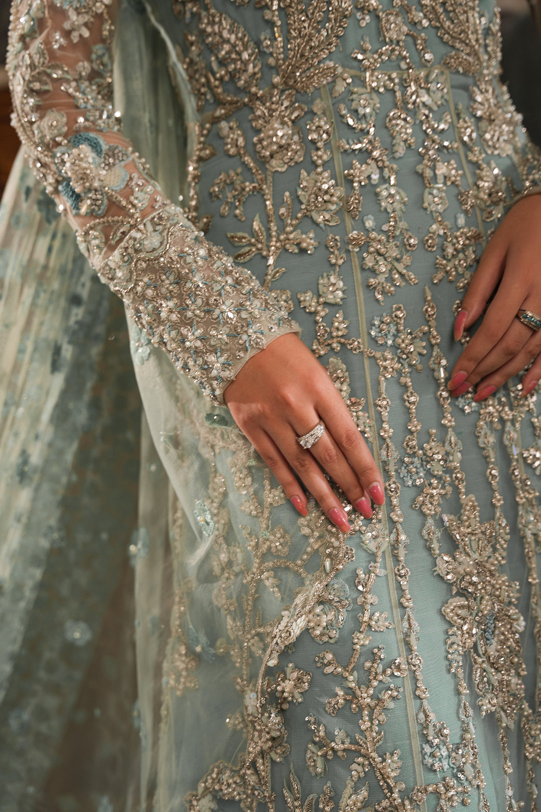 Pakistani Bridal Dress in Blue Bridal Gown Veil Style Nameera by Farooq Pakistani Bridal Dress in Blue Bridal Gown Veil Style Nameera by Farooq