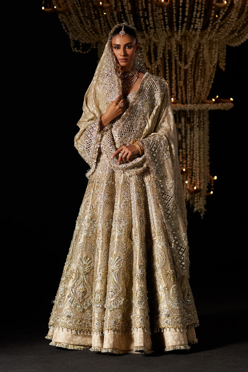 Pakistani Bridal Dress in Pishwas and Dupatta Style