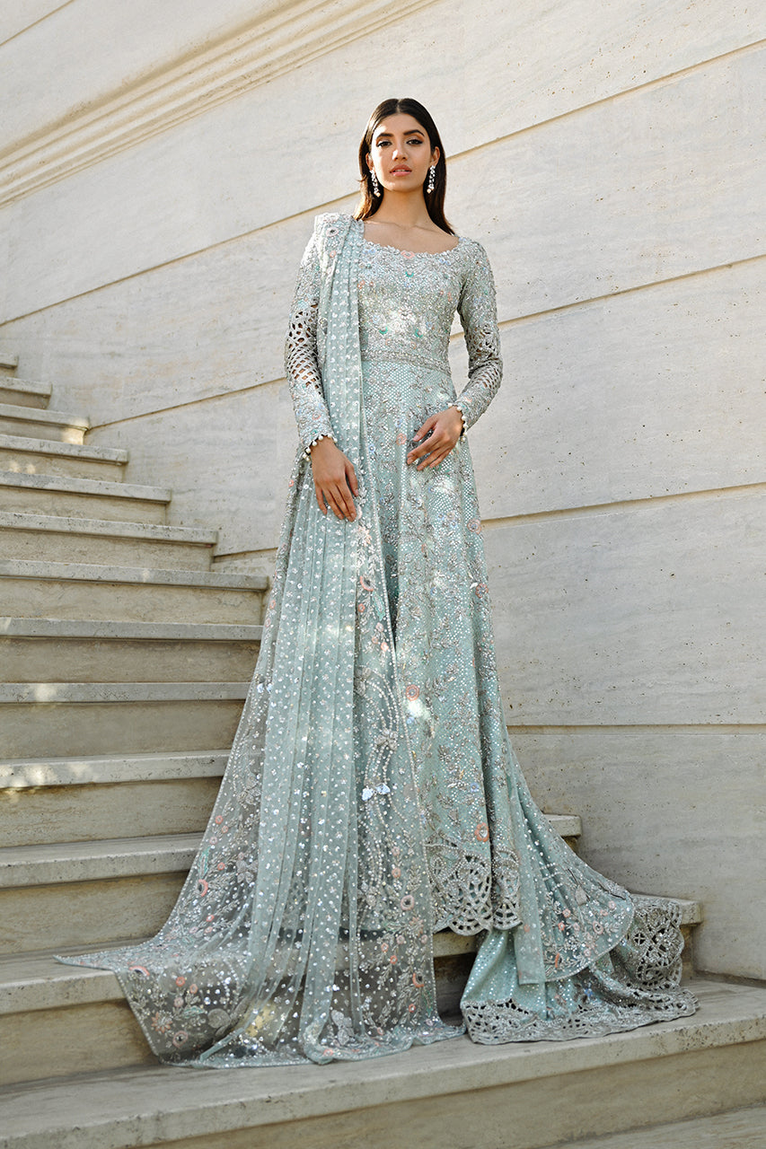Pakistani Bridal Dress in Wedding Pishwas Dupatta Style Online