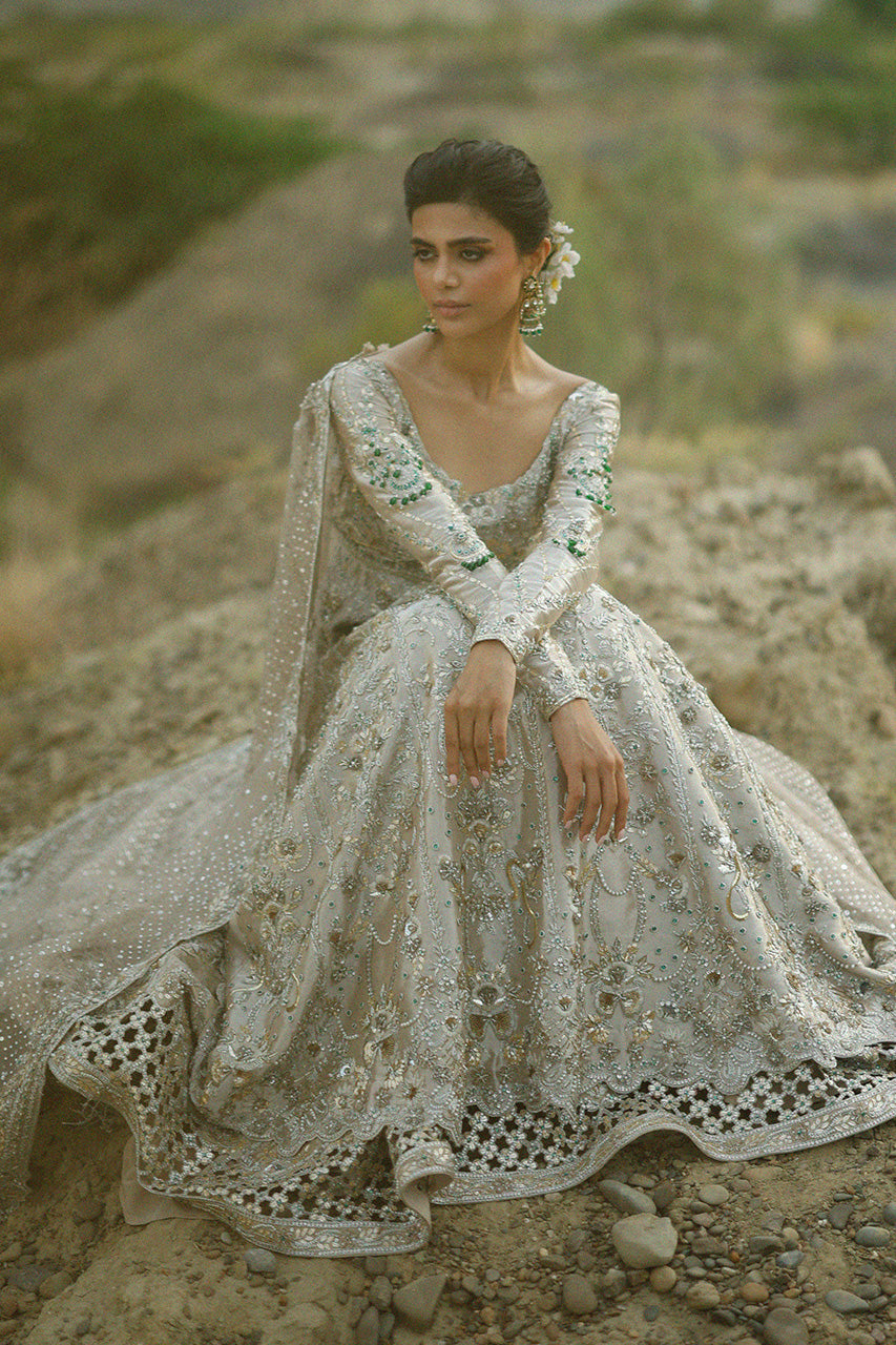 Pakistani Bridal Outfit in Pishwas and Lehenga Style Online