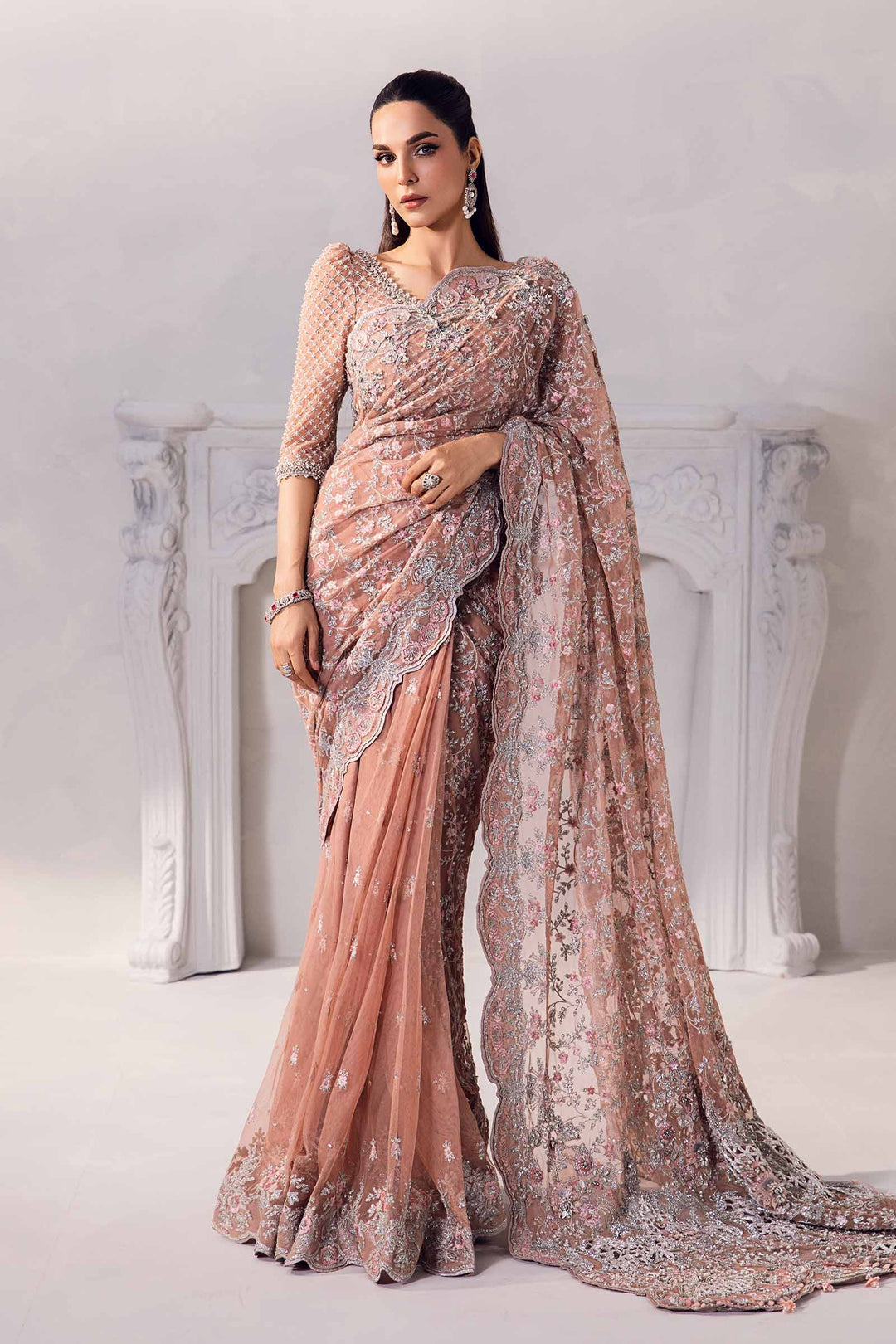 Pakistani Wedding Dress in Elegant Bridal Saree Style