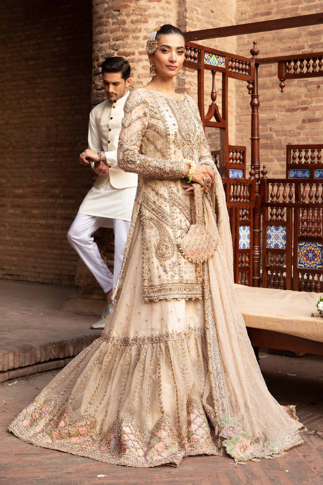 Elegant Pakistani Bridal Nikkah Dress | Kameez & Gharara