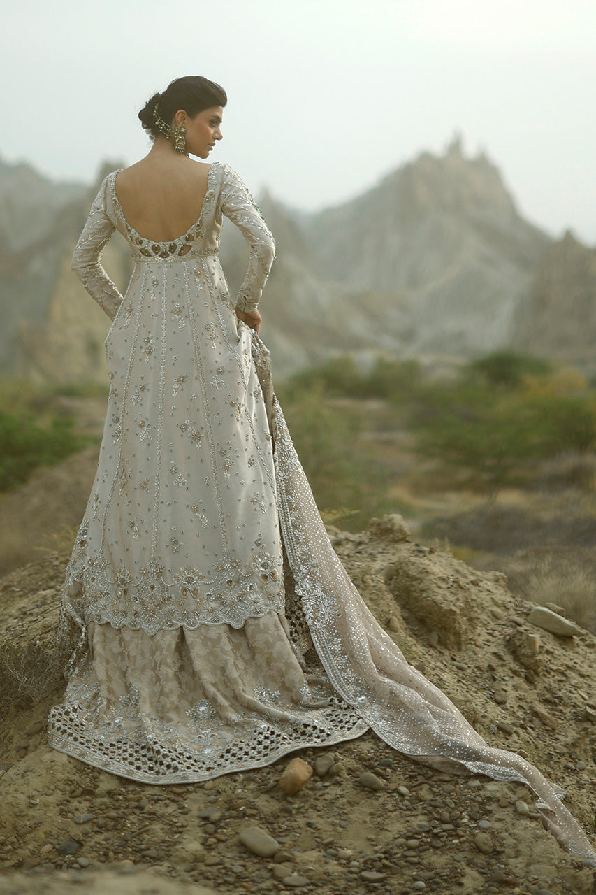 Premium Pakistani Bridal Outfit in Pishwas and Lehenga Style