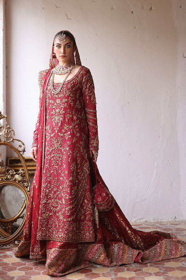 Stunning Pakistani Bridal Dress: Kameez Lehenga Style