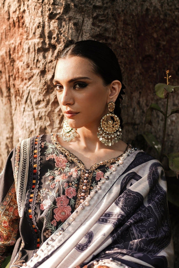 Royal Blue Heavily Embellished Pakistani Kameez Salwar Suit