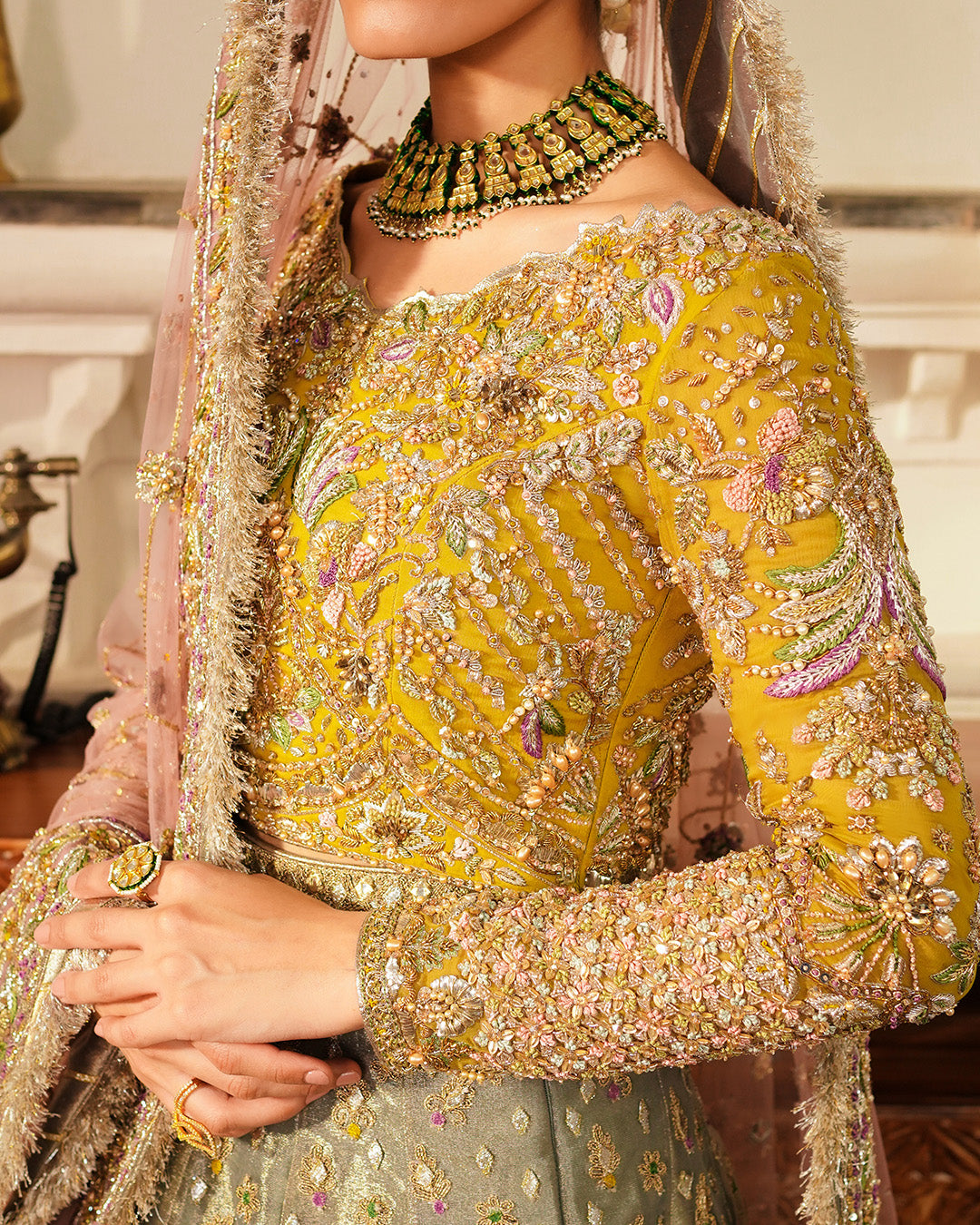 Luxury Pakistani Bridal Lehenga and Choli Dress for Weddings
