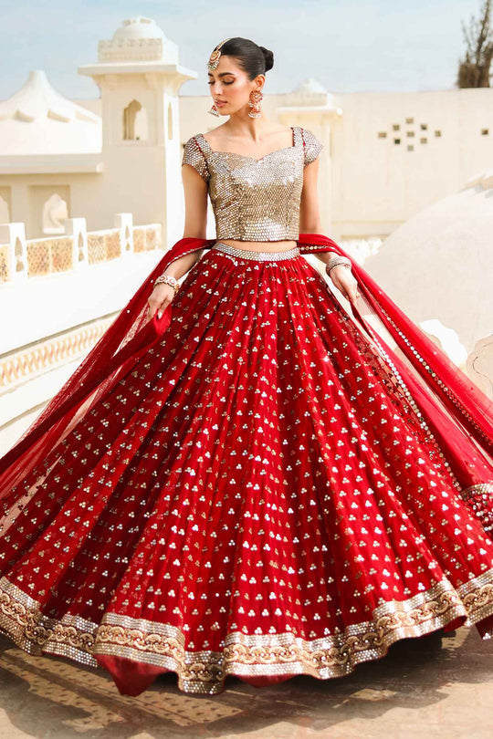 Royal Indian Lehenga Choli and Dupatta Dress for Wedding