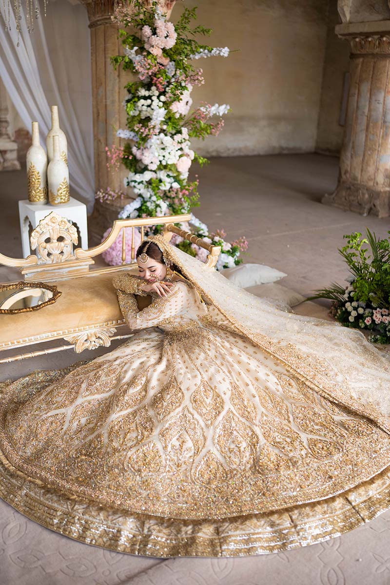 Royal Off White Pishwas and Lehenga Pakistani Bridal Dress