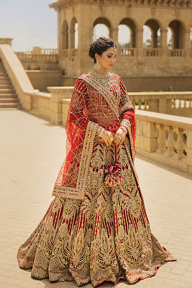 Royal Pakistani Bridal Dress in Red Lehenga Choli Dupatta Style