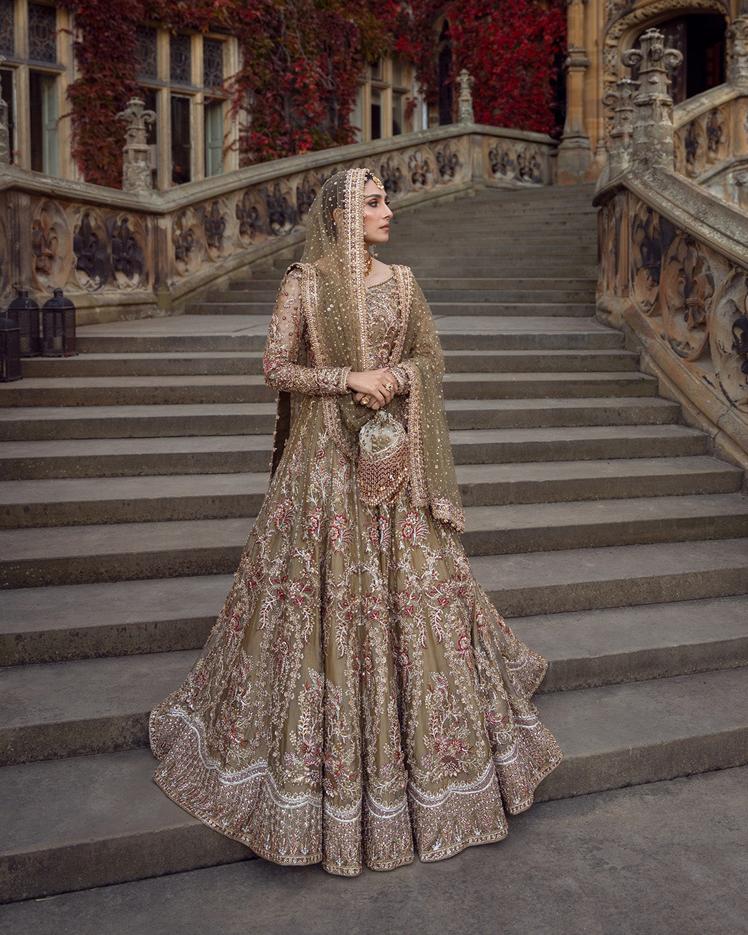 Elegant Pakistani Bridal Dress: Tissue Lehenga Choli