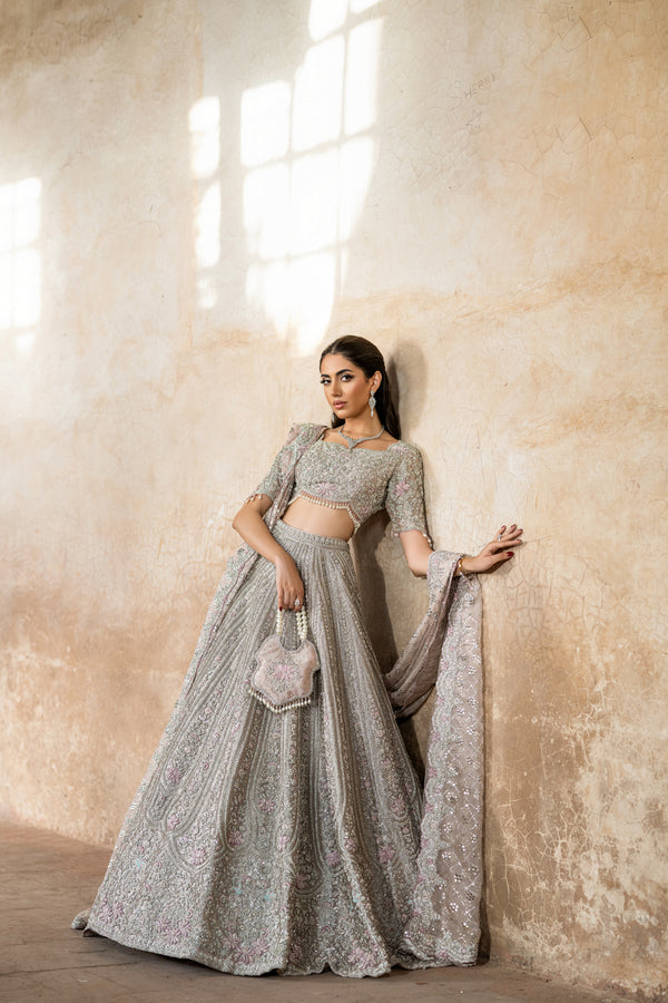 Elegant Pakistani Bridal Lehenga Choli for Your Special Day