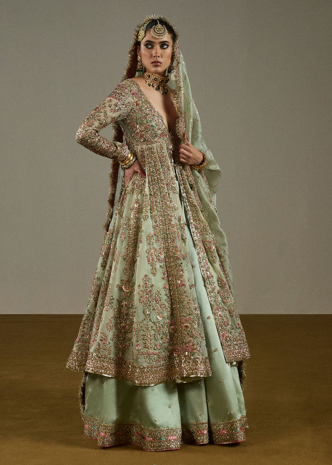 Royal Pakistani Bridal Green Pishwas Lehenga Dupatta Dress