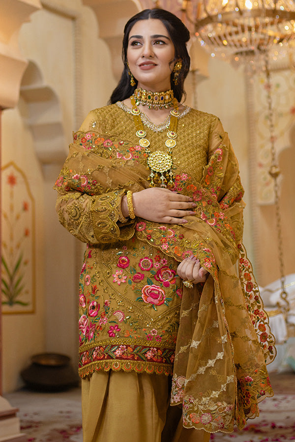 Royal Pakistani Wedding Dress in Salwar Kameez Dupatta Style