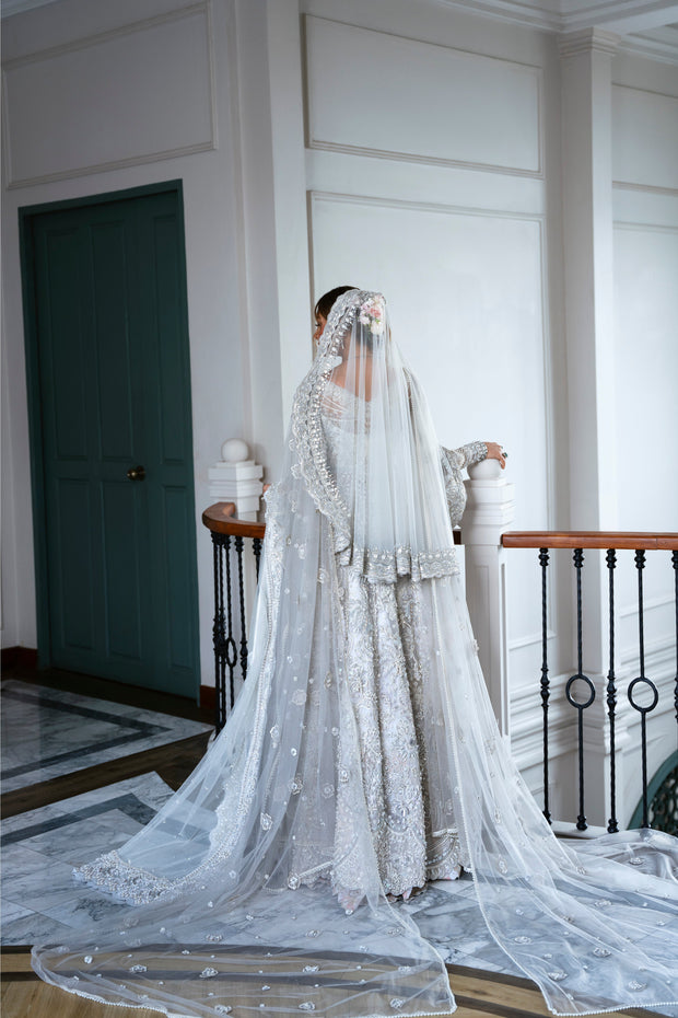 Royal Pakistani Bridal Dress in White Pishwas Lehenga Style