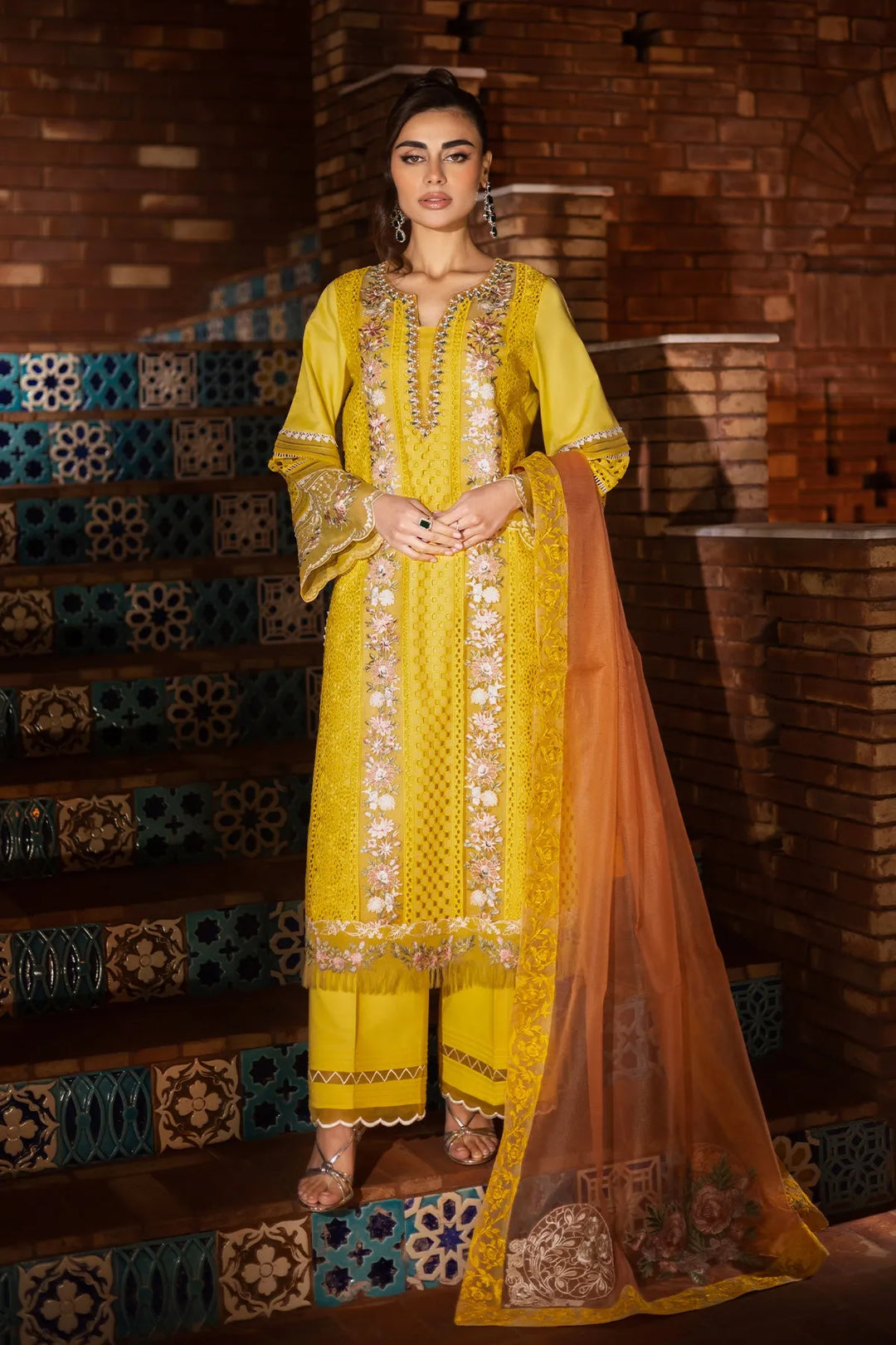 Embroidered Lawn Ensemble With Dupatta 1433