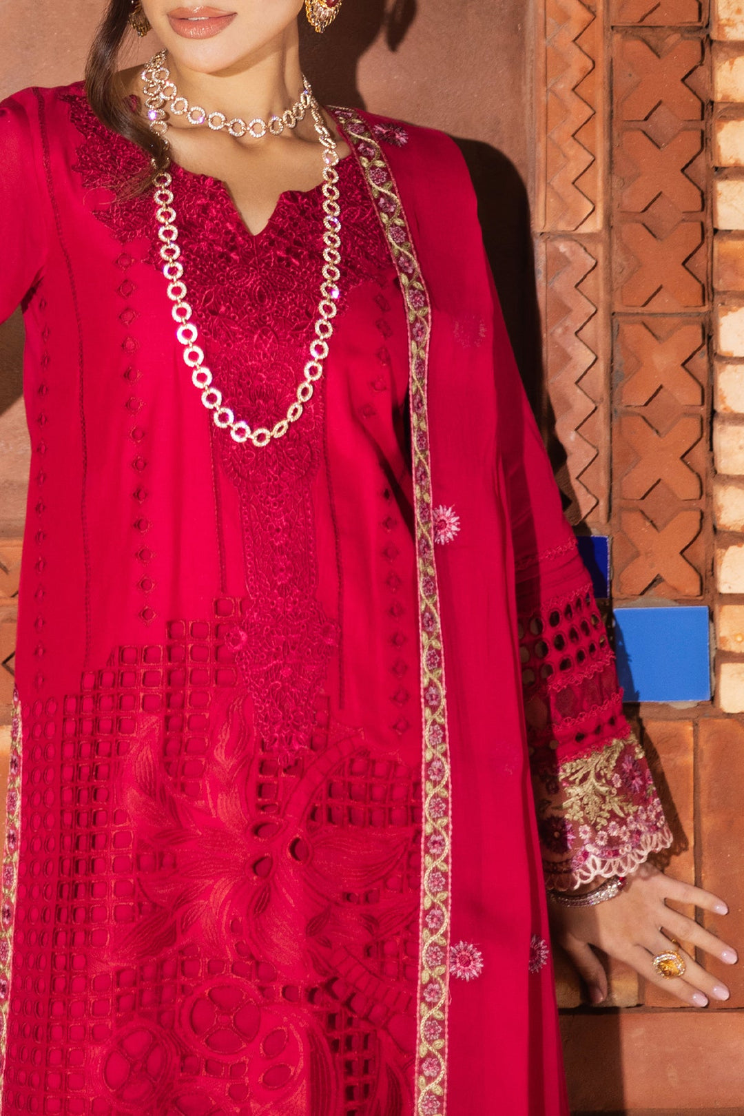 Imrozia Elegant Pakistani Dresses with Embroidered Georgette