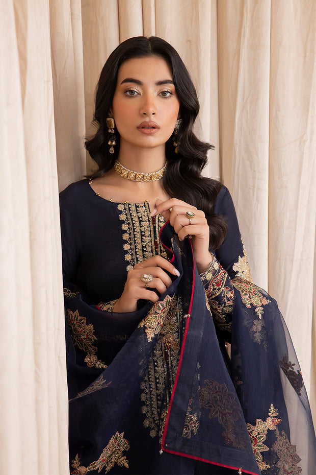 Shop Elegant Plum Embroidered Pakistani Salwar Kameez Dupatta Suit