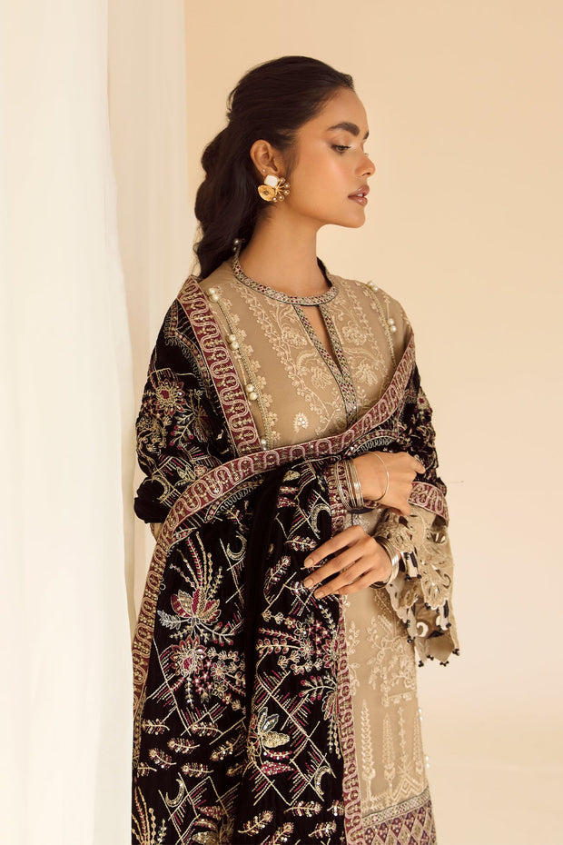 Shop Gold Heavily Embroidered Pakistani Salwar Kameez Wedding Dress 2023