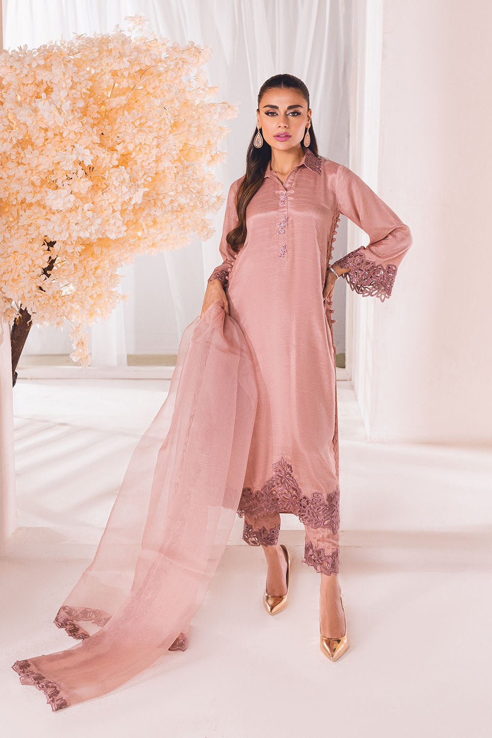 Shop Heavily embellished Peach Pink Pakistani Salwar Suit with Dupatta 2023