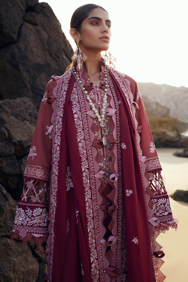 Shop Luxury Blush Pink Embroidered Pakistani Salwar Kameez Dupatta Suit