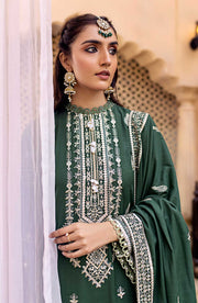Shop Luxury Green Embroidered Pakistani Salwar Kameez Dupatta Salwar Suit