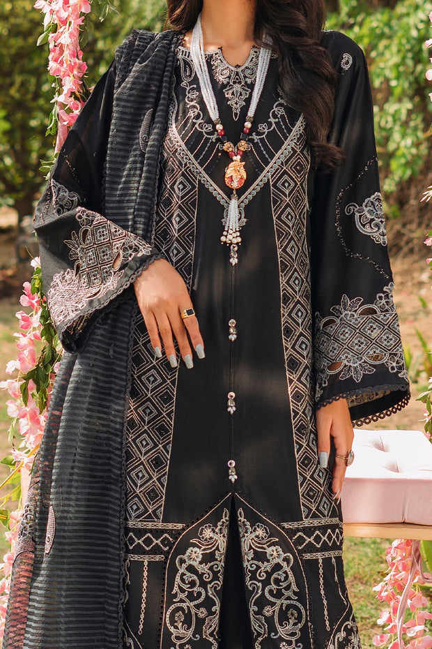 Shop Pakistani Salwar Suit in Premium Black Embroidered Salwar Kameez