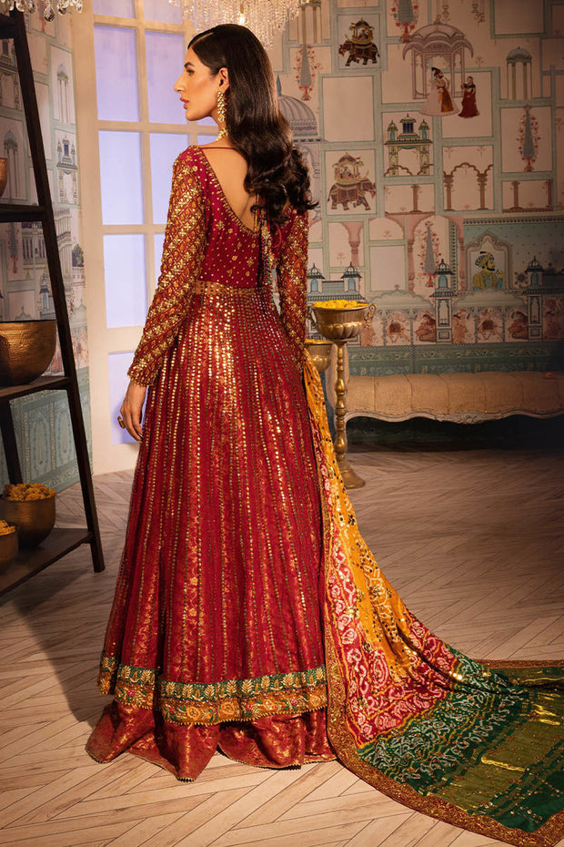 Sitara Chunri Pishwas Lehenga Pakistani Mehndi Dresses 2023