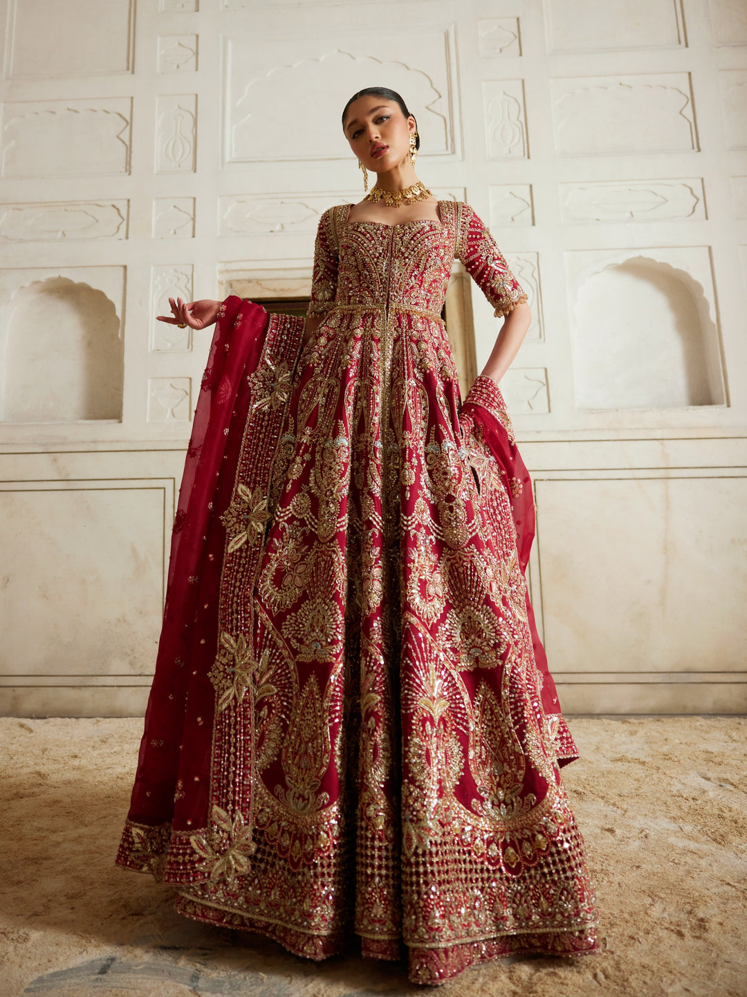 Sunning Pakistani Bridal Dress in Pishwas and Lehenga Style