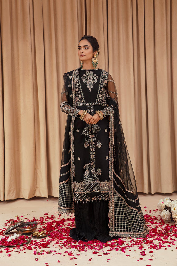 Traditional Black Multi color Pakistani Wedding Dress LARGE Traditional Black Multi color Pakistani Wedding Dress LARGE
