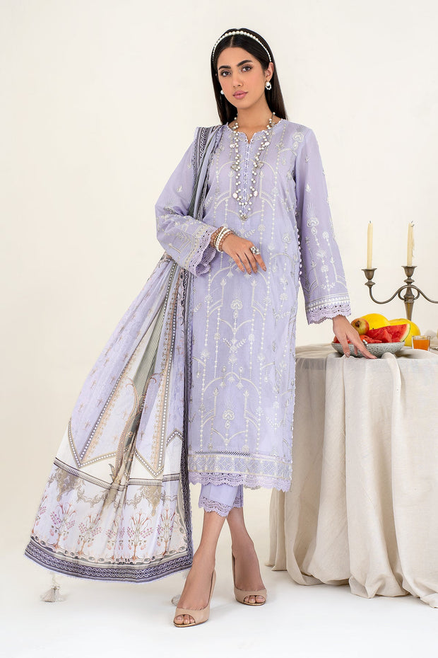 Traditional Lilac Embroidered Pakistani Salwar Kameez Dupatta