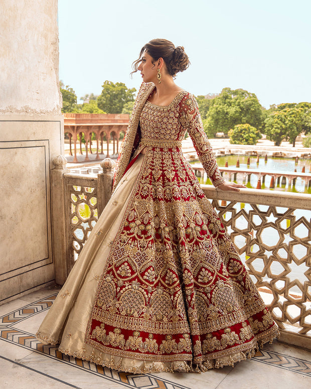 Traditional Pakistani Bridal Dress Embroidered Lehenga Pishwas Style in USA