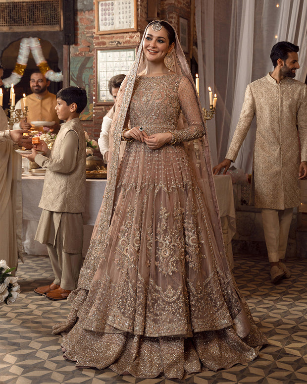 Traditional Peach Pink Pakistani Bridal Wear in Luxury Pishwas Lehenga Style