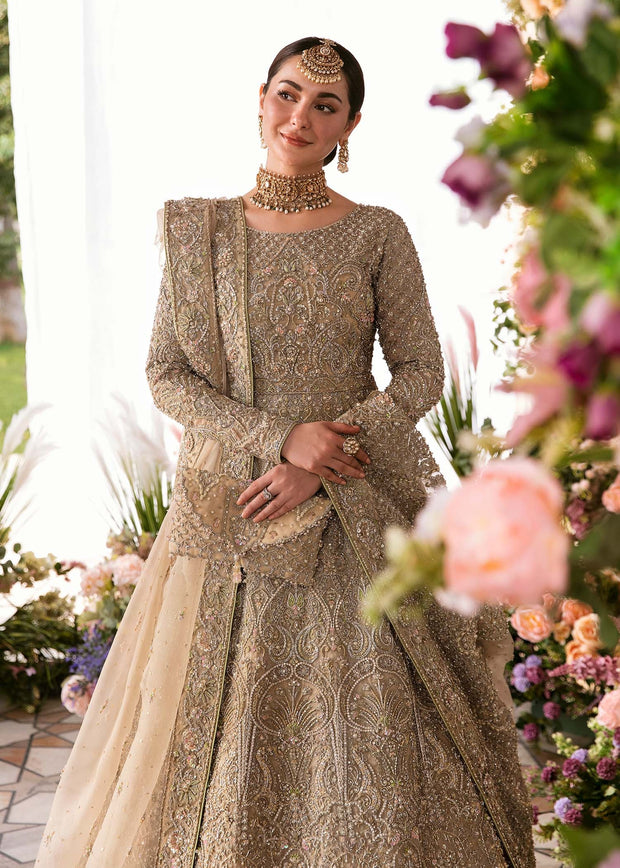 Traditional Pishwas Embellished Pakistani Bridal Dress Online