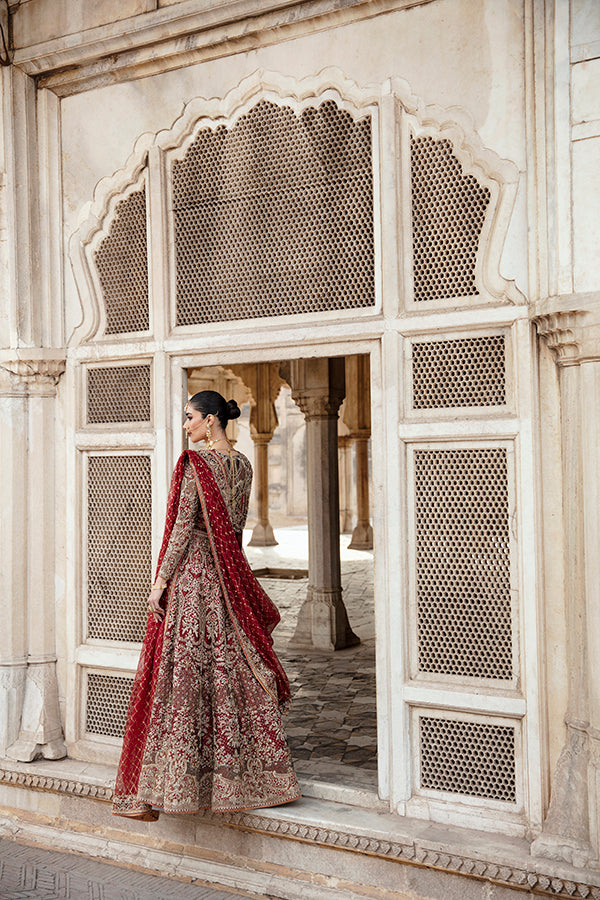 Trendy Bridal Wedding Dress in Red Lehenga Choli Dupatta Style
