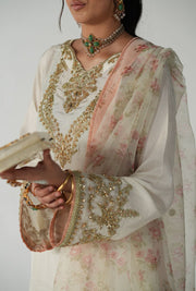 Ethereal Off-White Pakistani Party Dress for Elegance