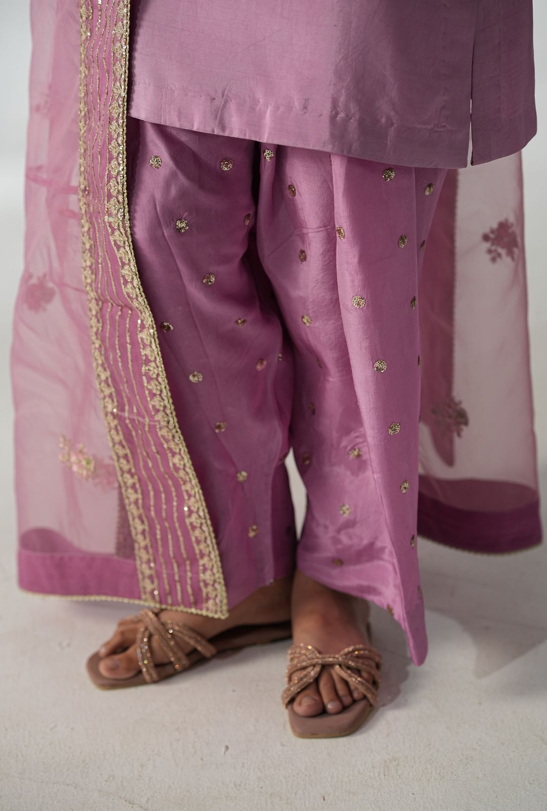 Stunning Floral Fusion Pakistani Party Dress Ensemble