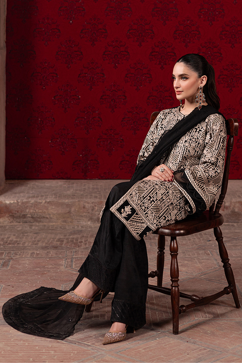 Elegant Black Sequins Embroidered Chiffon Pakistani Party Dress