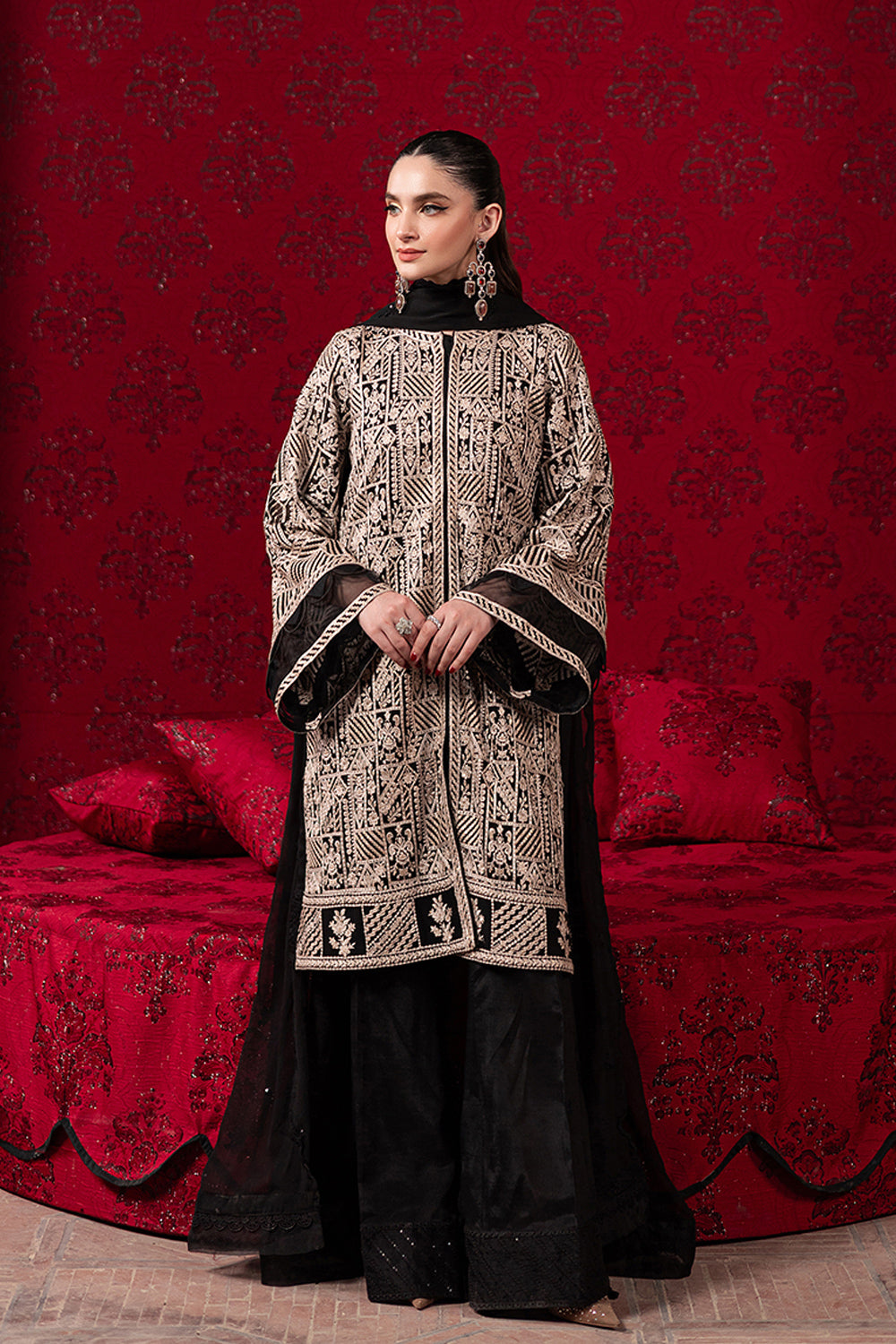 Elegant Black Sequins Embroidered Chiffon Pakistani Party Dress