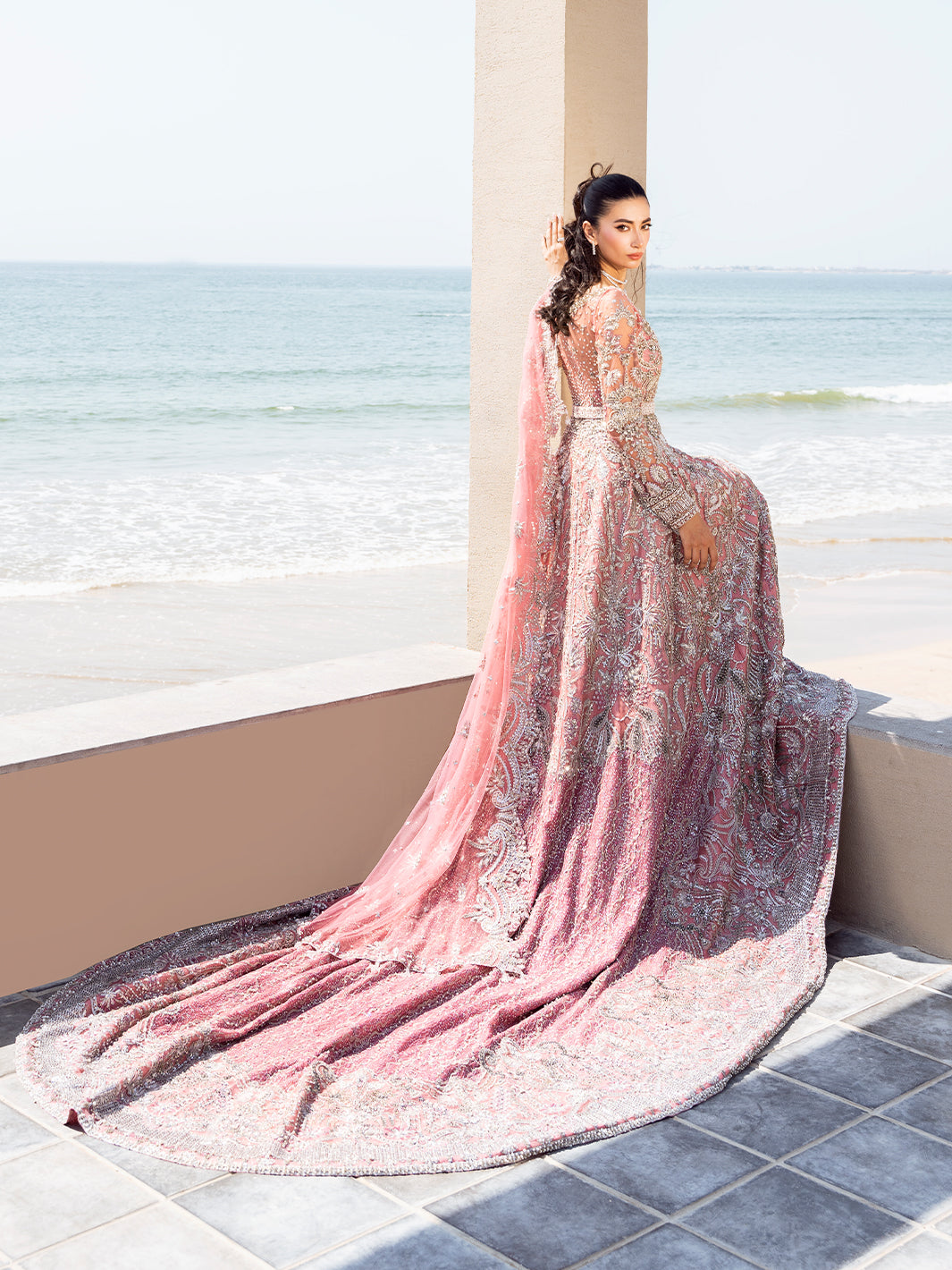 Maxi Pakistani Bridal Dress for Elegant Weddings