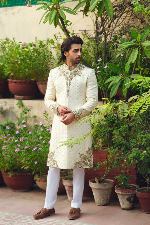 Elegant Off-White Sherwani with Gold Accents for Grooms